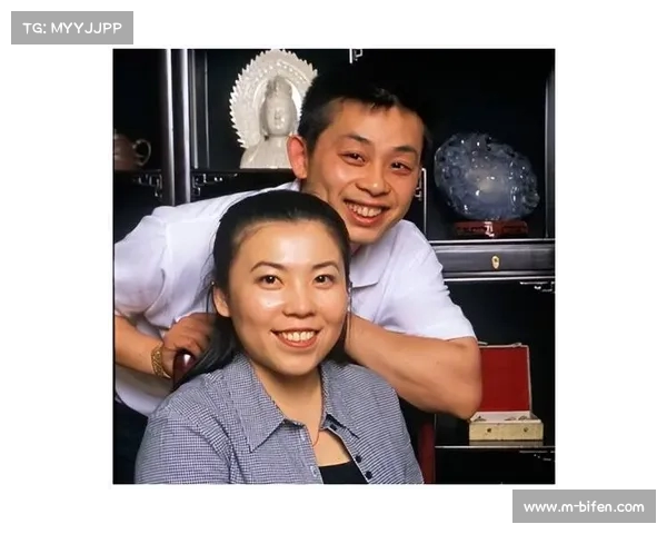 唉 幸福生活尽毁 阿尔维斯获释前妻探望重燃旧情 唉 幸福生活尽毁 阿尔维斯获释前妻探望重燃旧情